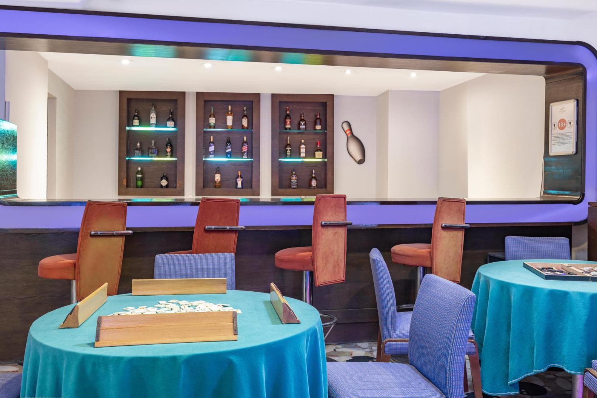 Concorde De Luxe Resort Αττάλεια Εξωτερικό φωτογραφία The bar at the Blue Note