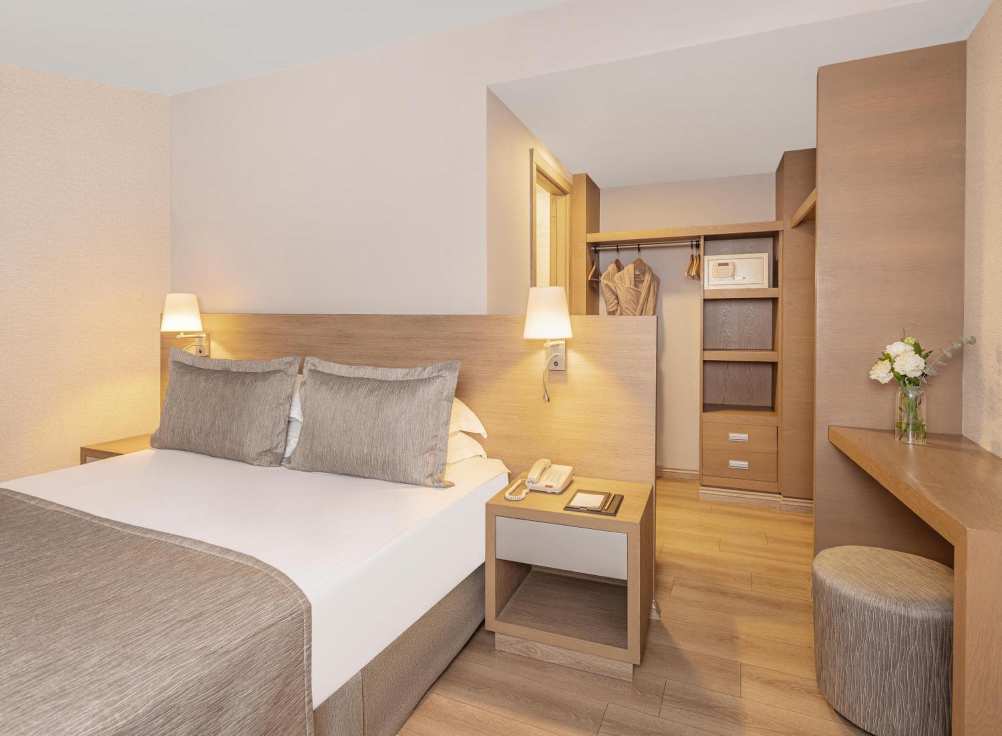 Concorde De Luxe Resort Αττάλεια Εξωτερικό φωτογραφία A room at the hotel